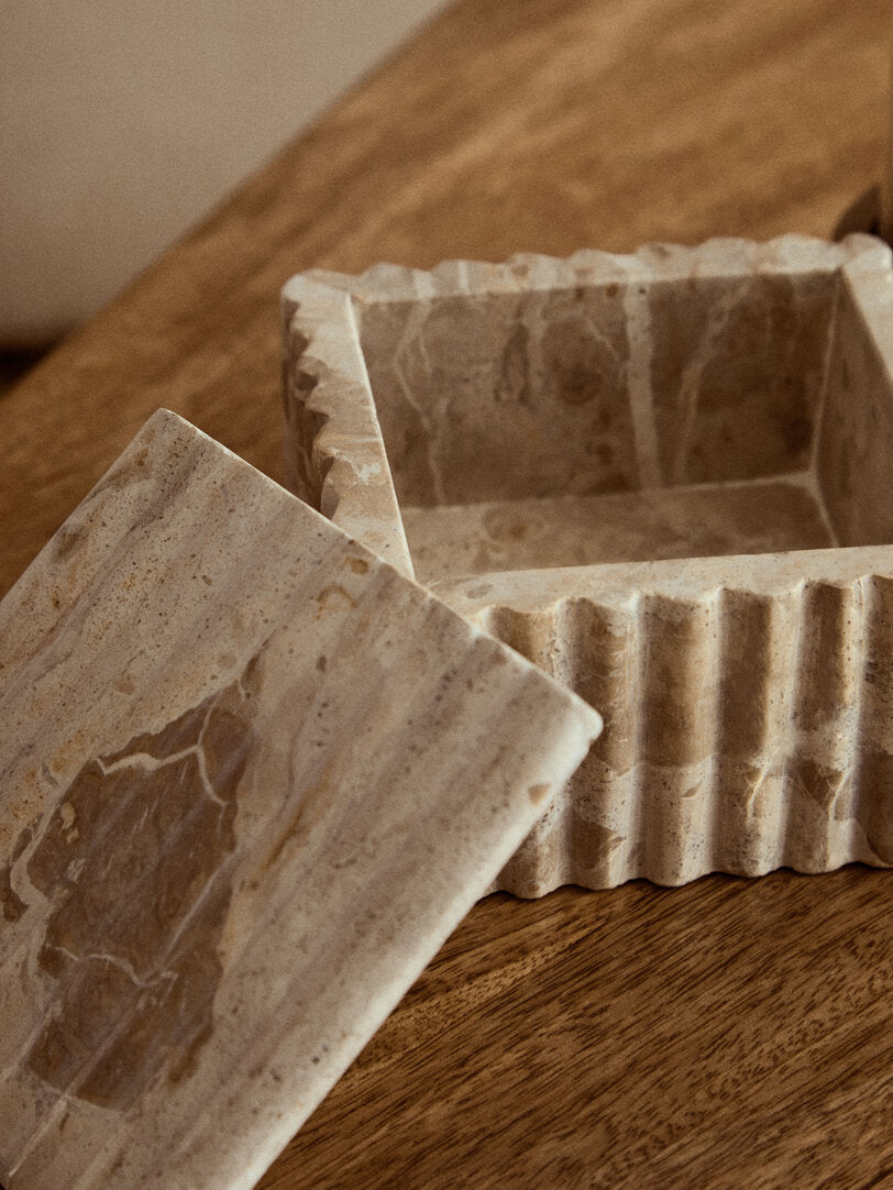 Corio Square Chocolate Marble Box