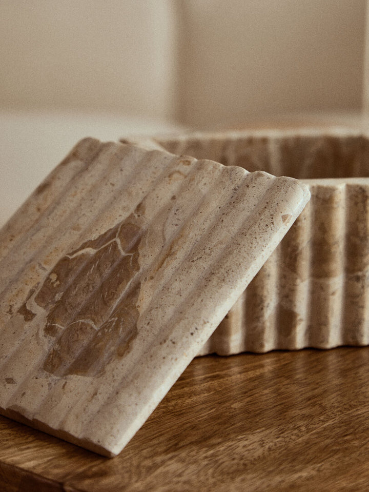 Corio Square Chocolate Marble Box