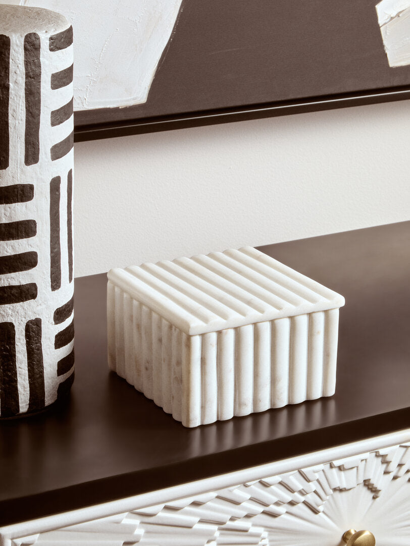 Oria Square White Fluted Marble Box