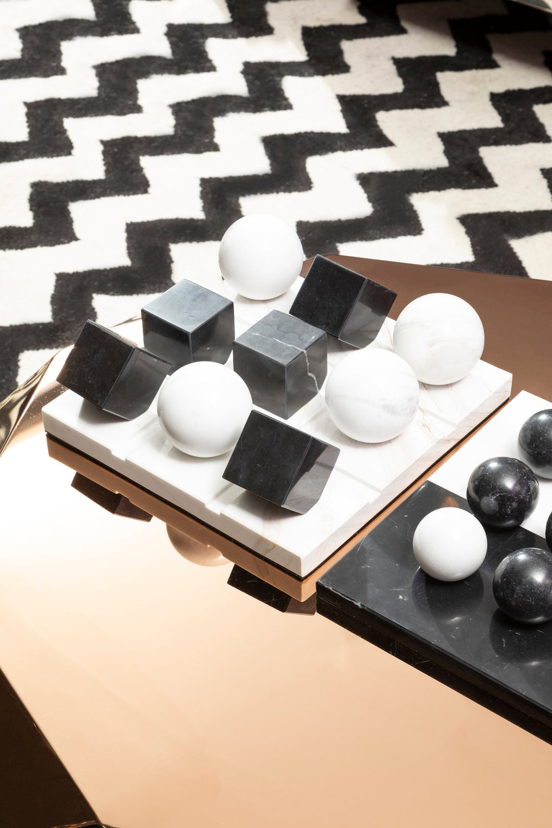 Atri Black And White Tic Tac Toe Game