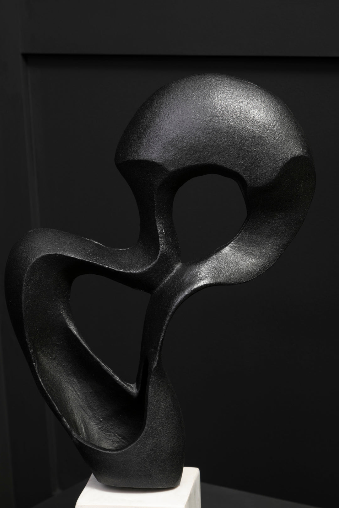 Desio Knot Sculpture