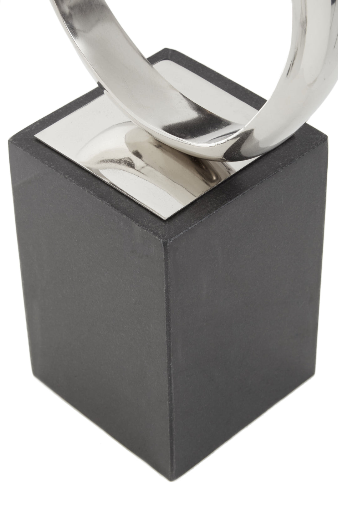 Chieti Silver Finish Knot Sculpture