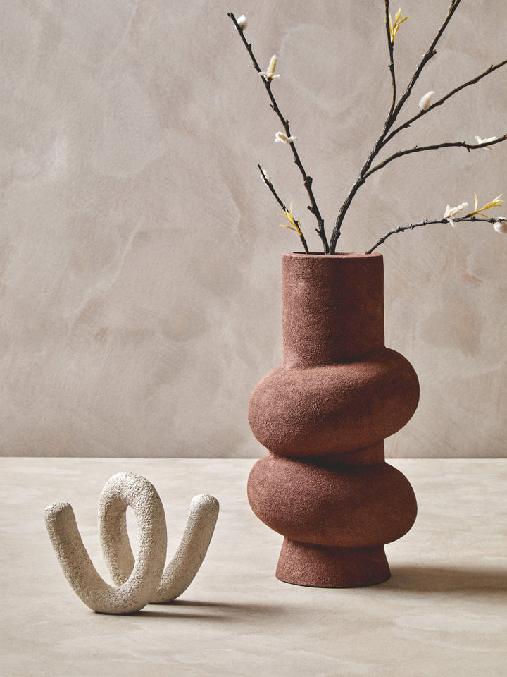 Urbino Small Textured White Loop Sculpture