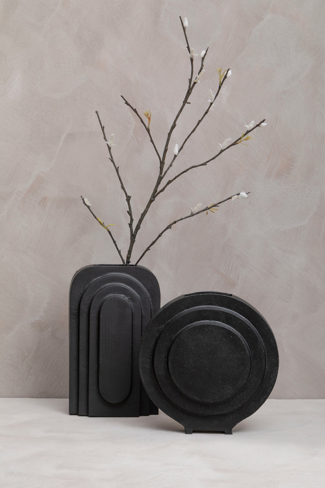 Remo Round Matte Black Finish Vase