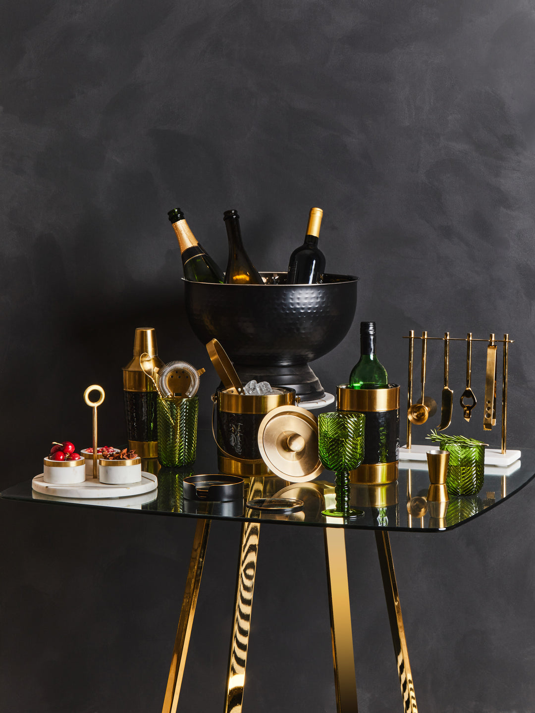 Soho White Marble And Gold Bar Tools