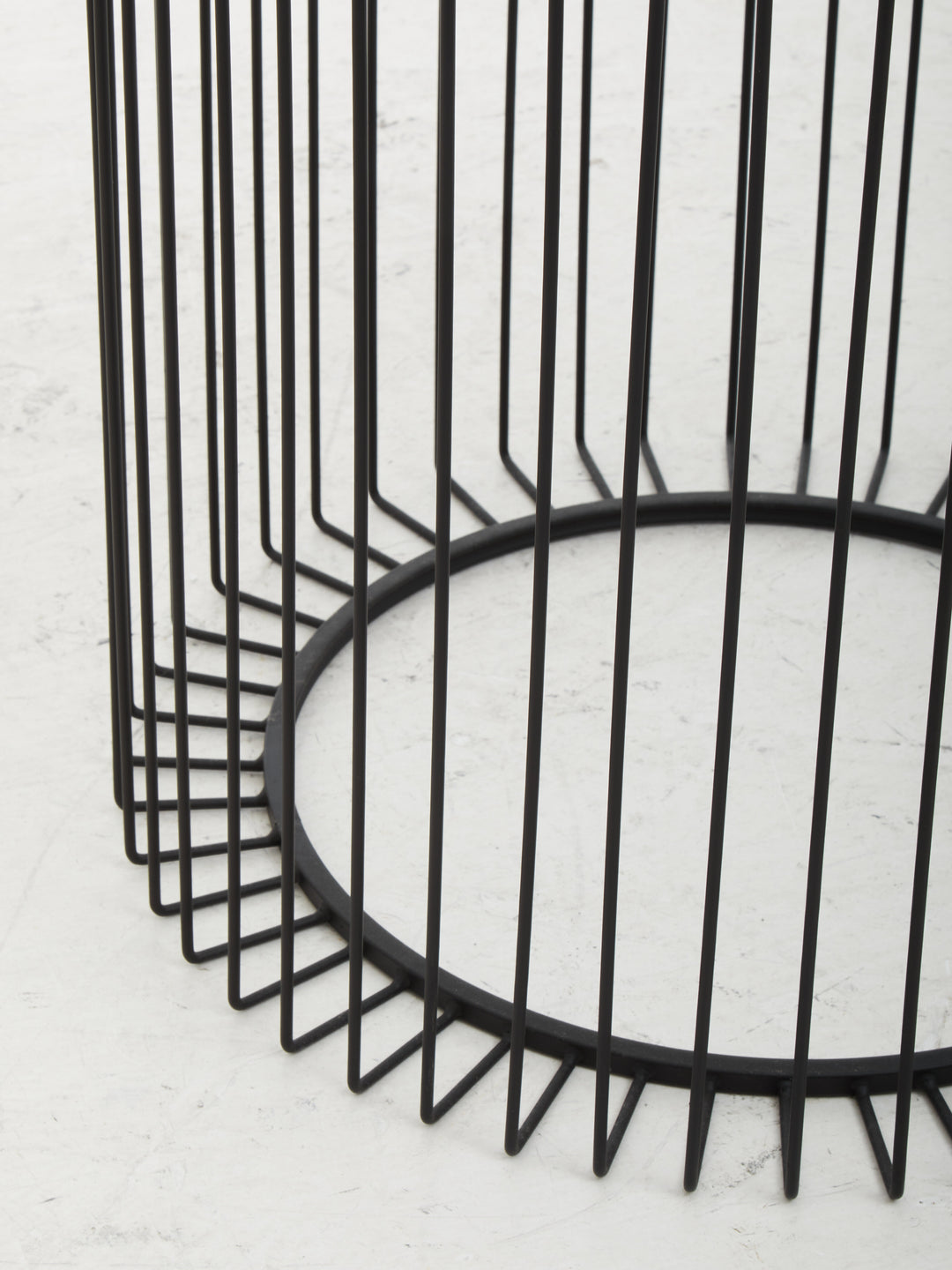 Otranto Round End Table With Glass Top
